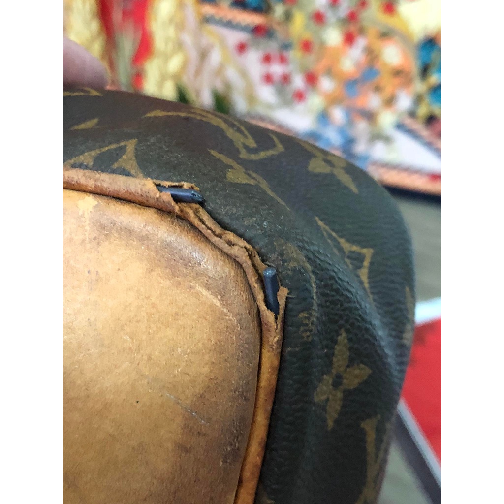 Thanh lý cặp công sở nam hiệu Eo Vì cổ | BigBuy360 - bigbuy360.vn