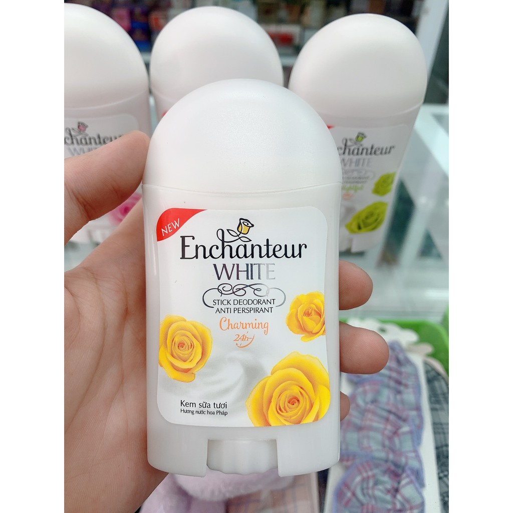 SÁP KHỬ MÙI ENCHANTEUR 40G - Mùi hương nước hoa