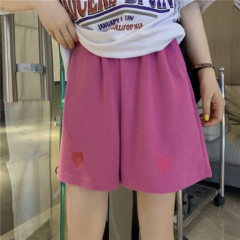 Quần short IELGY lưng cao ống rộng thêu họa tiết trái tim phong cách Hàn Quốc thời trang dành cho nữ