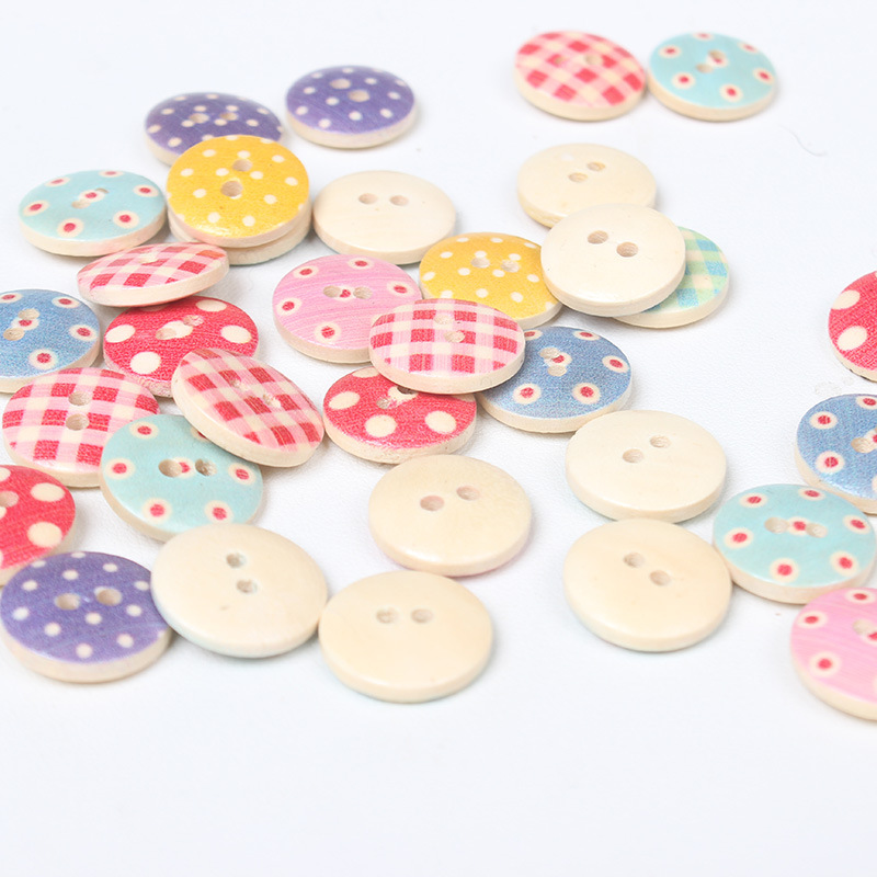 100 Nút áo bằng gỗ tròn 2 lỗ họa tiết chấm bi nhiều màu