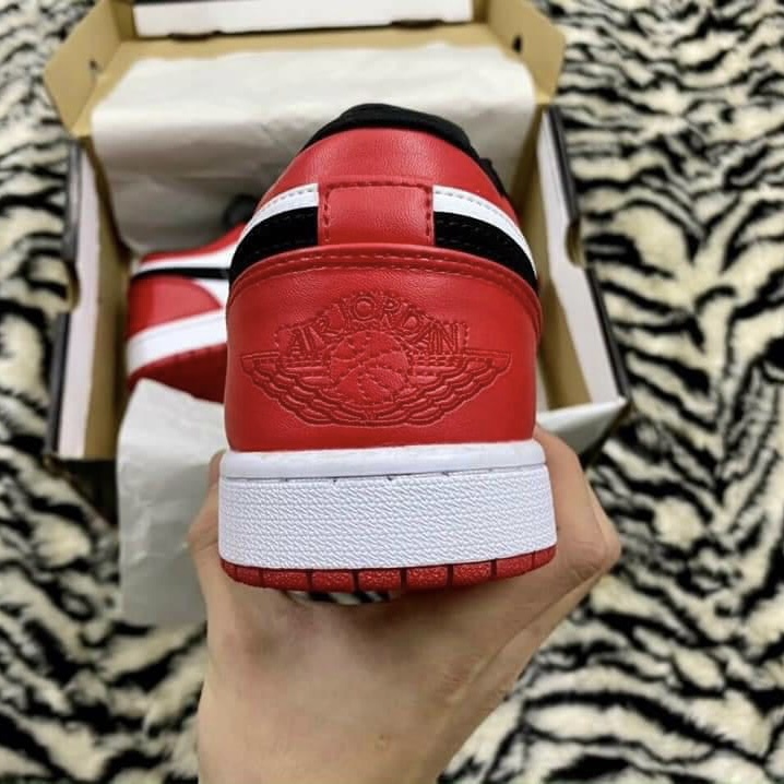 Giày sneaker Jordan 1 Low đen đỏ cực hot, Giày thể thao JD1 Low Bred Toe Nam Nữ
