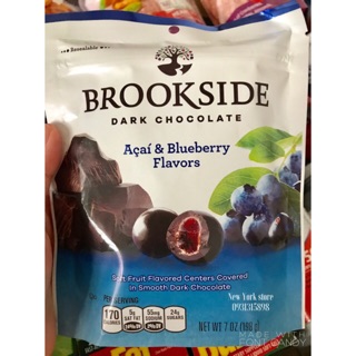 Socola nhân quả việt quất Brookside USA 198g