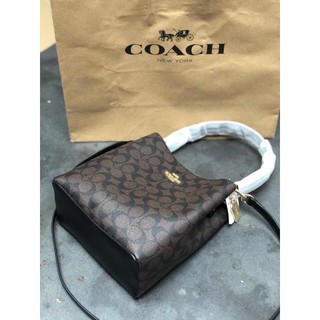 Túi Coach small Bucket