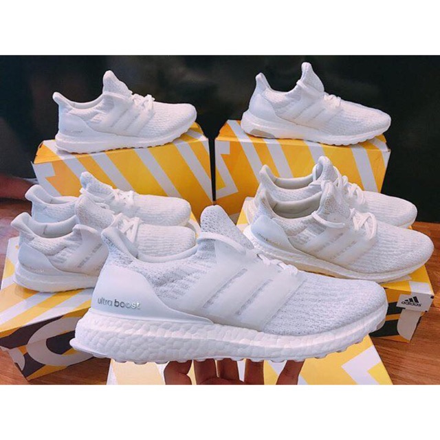 [Từ 9/7-15/7 Nhập mã WBSTHANG7 để được giảm tối đa 30k] Giày ultra boost 3.0 all white .