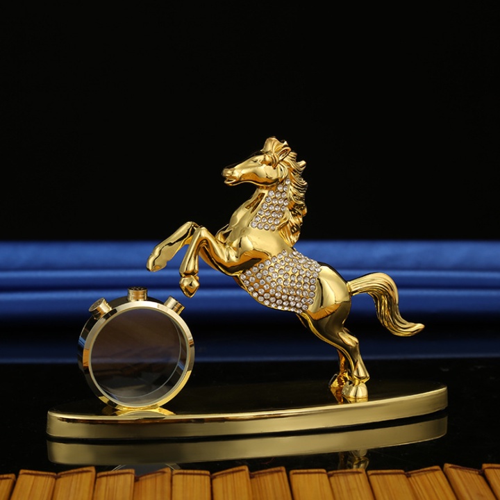 Tượng ngựa mạ vàng đính đá kèm nước hoa trang trí -  Kich thước: 20x15x6.5CM