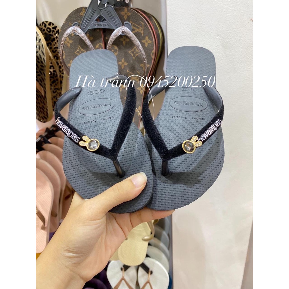 Charm Tai thỏ có sẵn