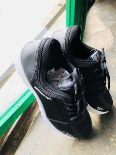 Sneaker Nam hàng chính hãng
