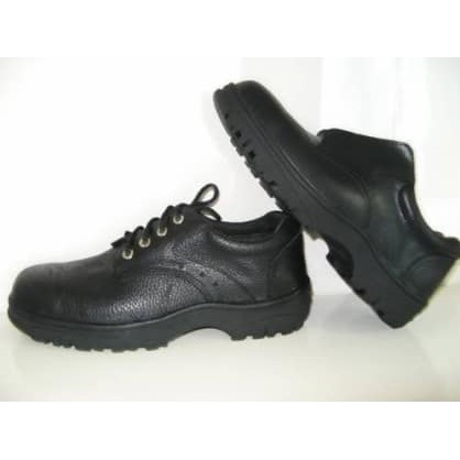 GIẦY BẢO HỘ MŨI SẮT