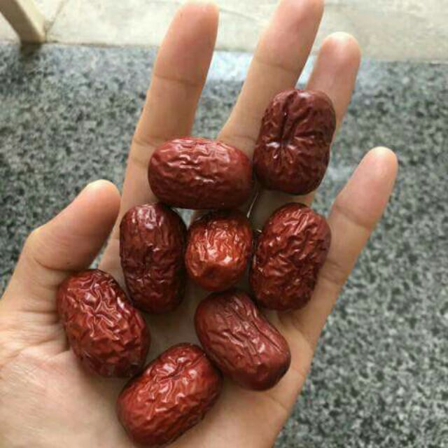 100 GRAM TÁO ĐỎ TÂN CƯƠNG (loại 1)