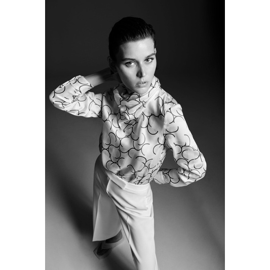 Áo satin hoạ tiết ZARA AUTH size M