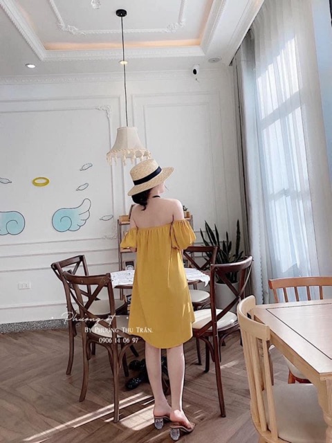 BÁN SỈ VÁY TRỄ VAI SUÔNG