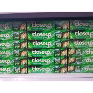Kem Đánh Răng Closeup Deep Action 160g