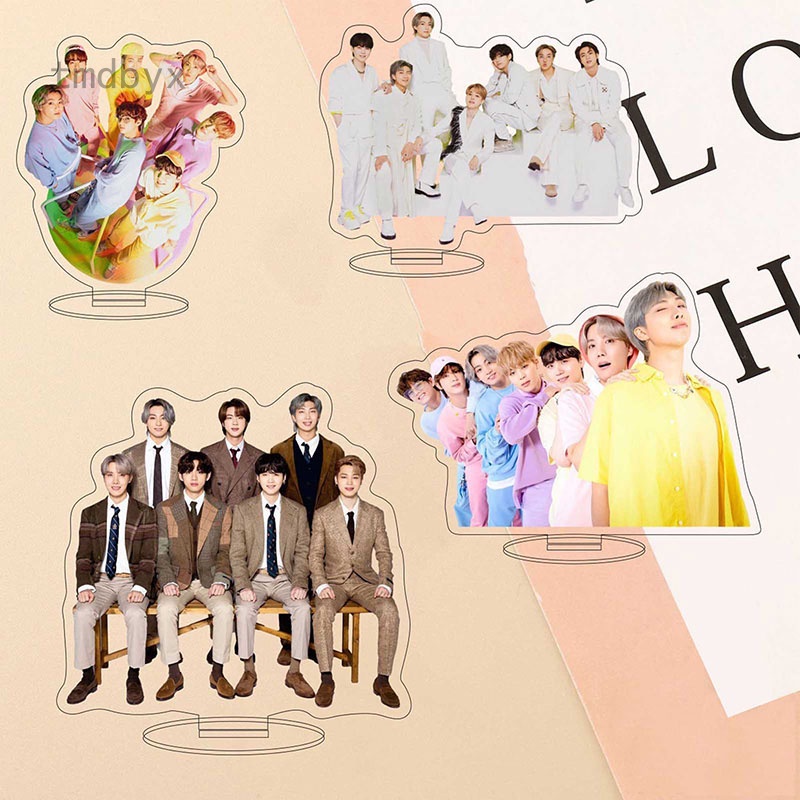 Giá đỡ acrylic trưng bày album ảnh nhóm nhạc BTS kỷ niệm lần thứ 8