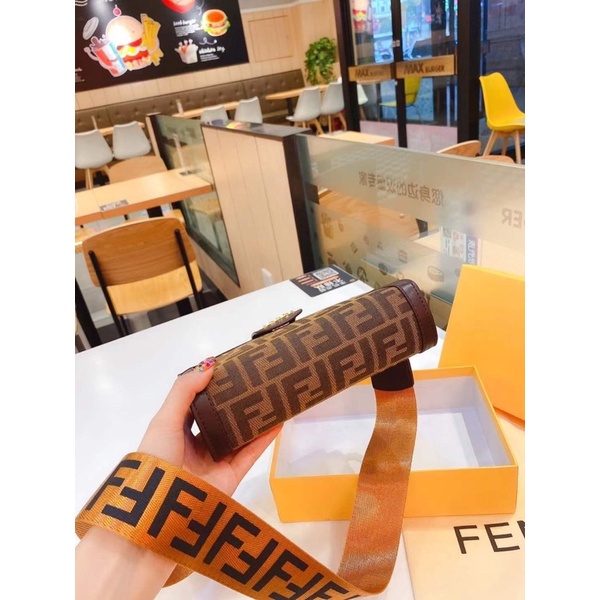 Túi Fendi nắp new sz22cm