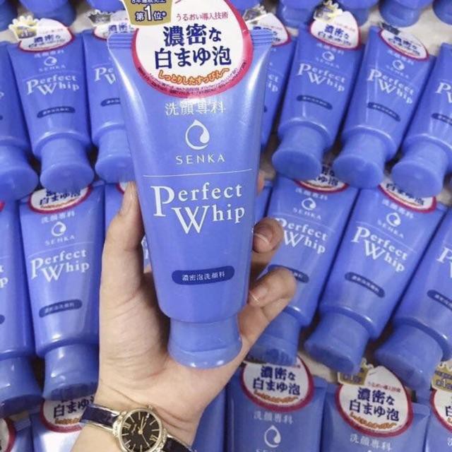 Sữa Rửa Mặt Tạo Bọt Perfect Whip Senka Dành Cho Mọi Loại Da 120g XANH DƯƠNG