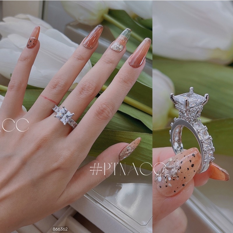 ᴾᵀᴺᵃᶜᶜ Nhẫn xi bạch kim soàn paguet vuông . N9812VACX