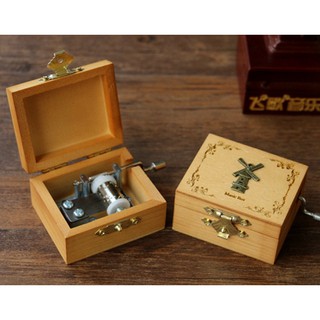 Hộp nhạc quay tay bằng gỗ quà tặng cổ điển mang đến sự sang trọng & tinh tế