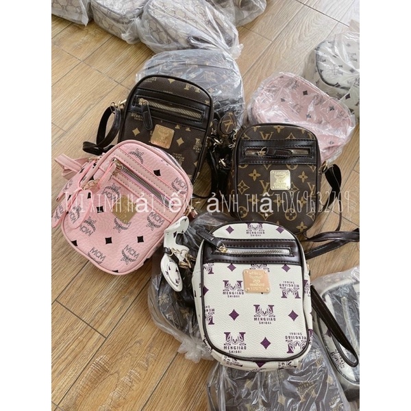 Túi xách nữ, Túi  MCm-Lv đeo chéo in họa tiết tặng kèm móc treo cún( ảnh thật để bàn)