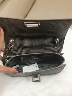 Túi CharlesKeith sần bạc