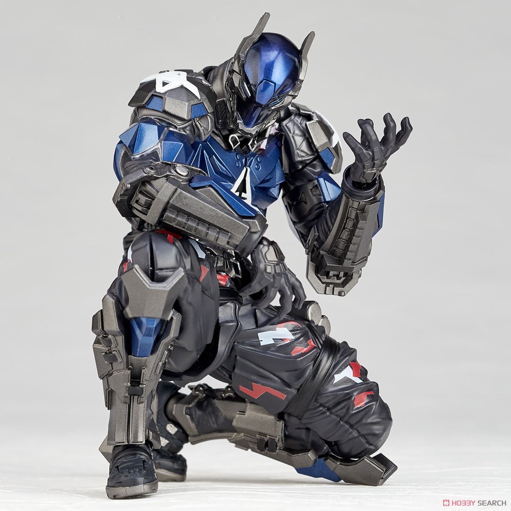 MÔ HÌNH NHÂN VẬT DC REVOLTECH YAMAGUCHI ARKHAM KNIGHT