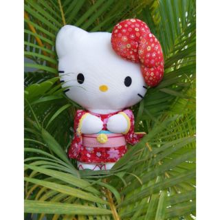 Gấu bông Hello kitty