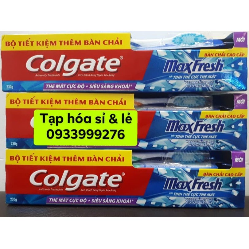 Kem đánh răng Colgate Maxfresh hương Bạc hà 225g tặng bàn chải đánh răng