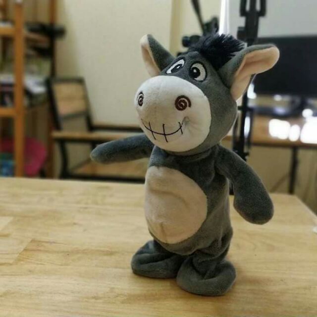 Lừa con Pookey nhại giọng nói