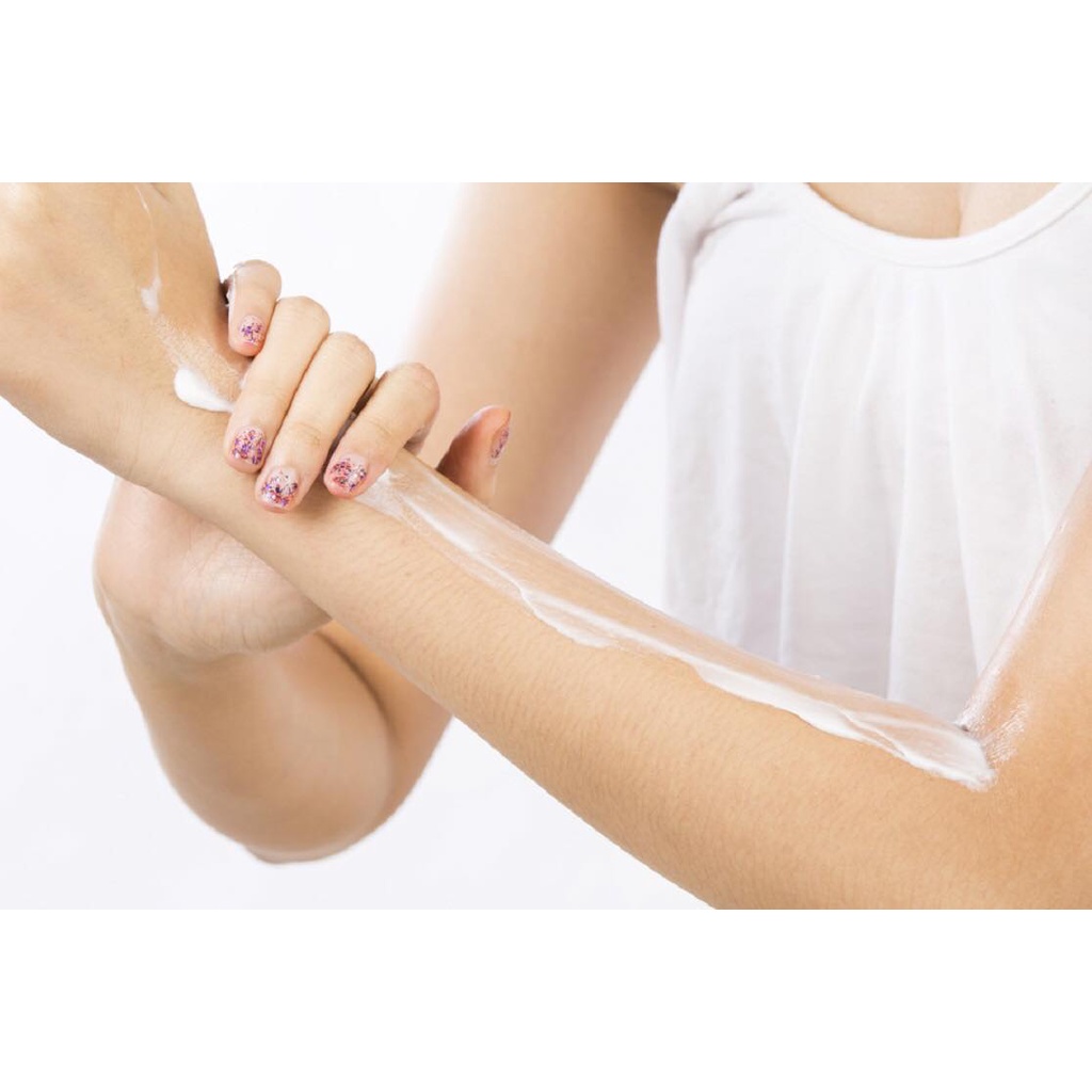 Kem dưỡng thể Paula’s Choice RESIST WEIGHTLESS BODY TREATMENT WITH 2% BHA - 210ml | BigBuy360 - bigbuy360.vn