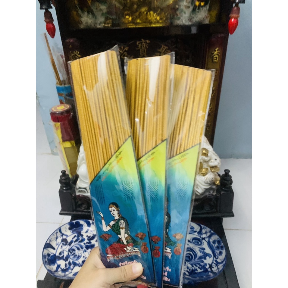 Bó x  Nhang Thần Tài thu hút tài lộc trong kinh doanh hàng Thái