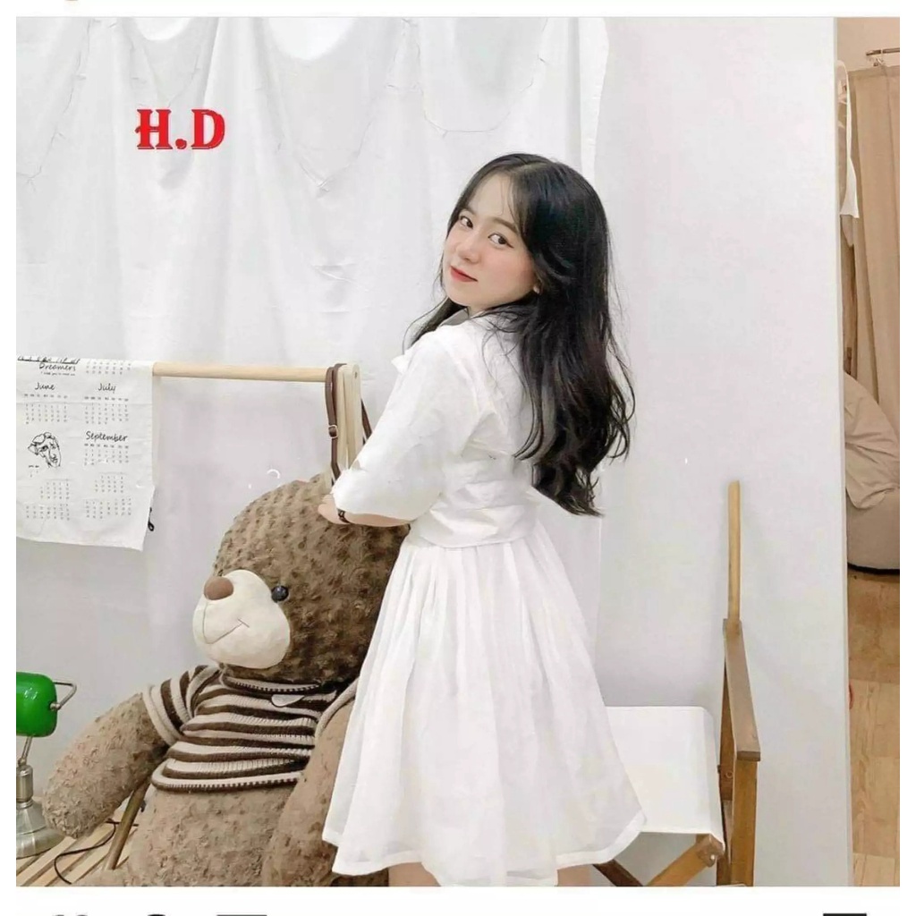 Sét váy croptop thắt nơ và chân váy xoè 2 lớp