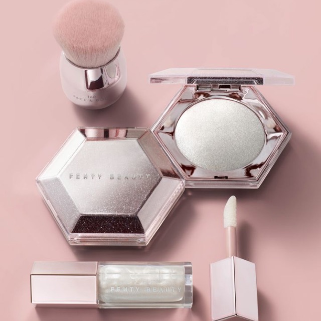 PHẤN BẮT SÁNG FENTY BEAUTY DIAMOND BOMB ALL-OVER DIAMOND VEIL | BigBuy360 - bigbuy360.vn