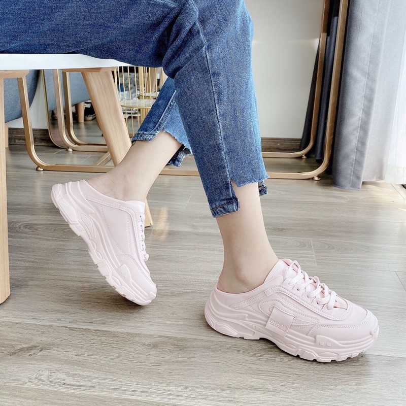 SHUSTORE - GIÀY THỂ THAO HỞ GÓT ĐẾ THÔ CAO 4 PHÂN