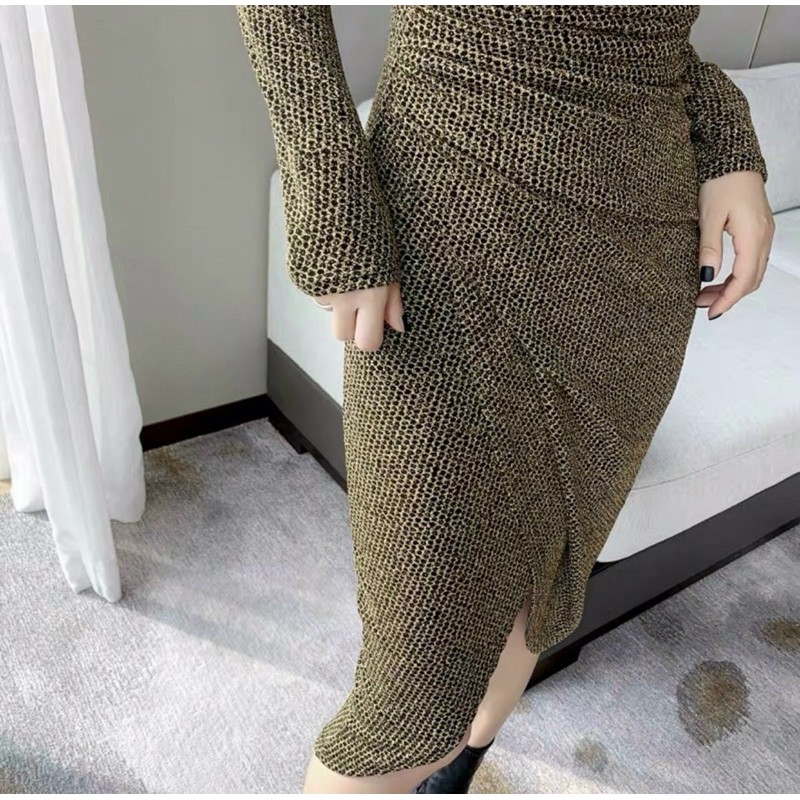 Váy nhũ xoắn eo cổ V | BigBuy360 - bigbuy360.vn