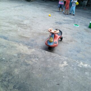 Xe đồ chơi cho trẻ em