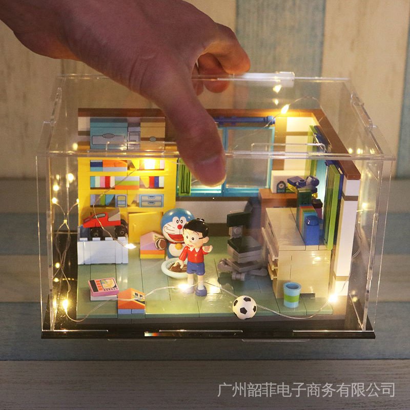 Mô Hình Đồ Chơi Lắp Ráp Nhân Vật Doraemon Trong Suốt
