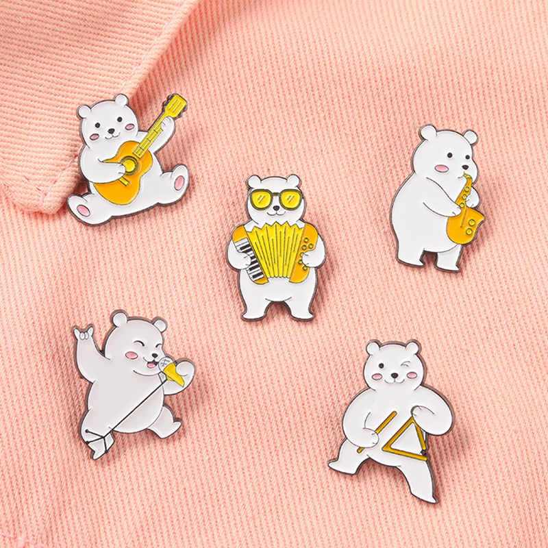 Ghim Cài Áo Hình Gấu Trắng Dễ Thương Tráng Men 5 Kiểu Dáng Tùy Chọn