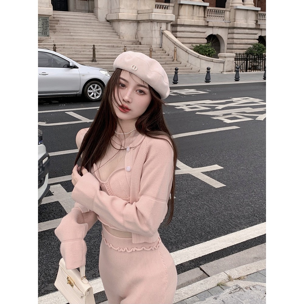 Set đồ ulzzang màu hồng nhẹ nhàng sang chảnh thu đông 2021