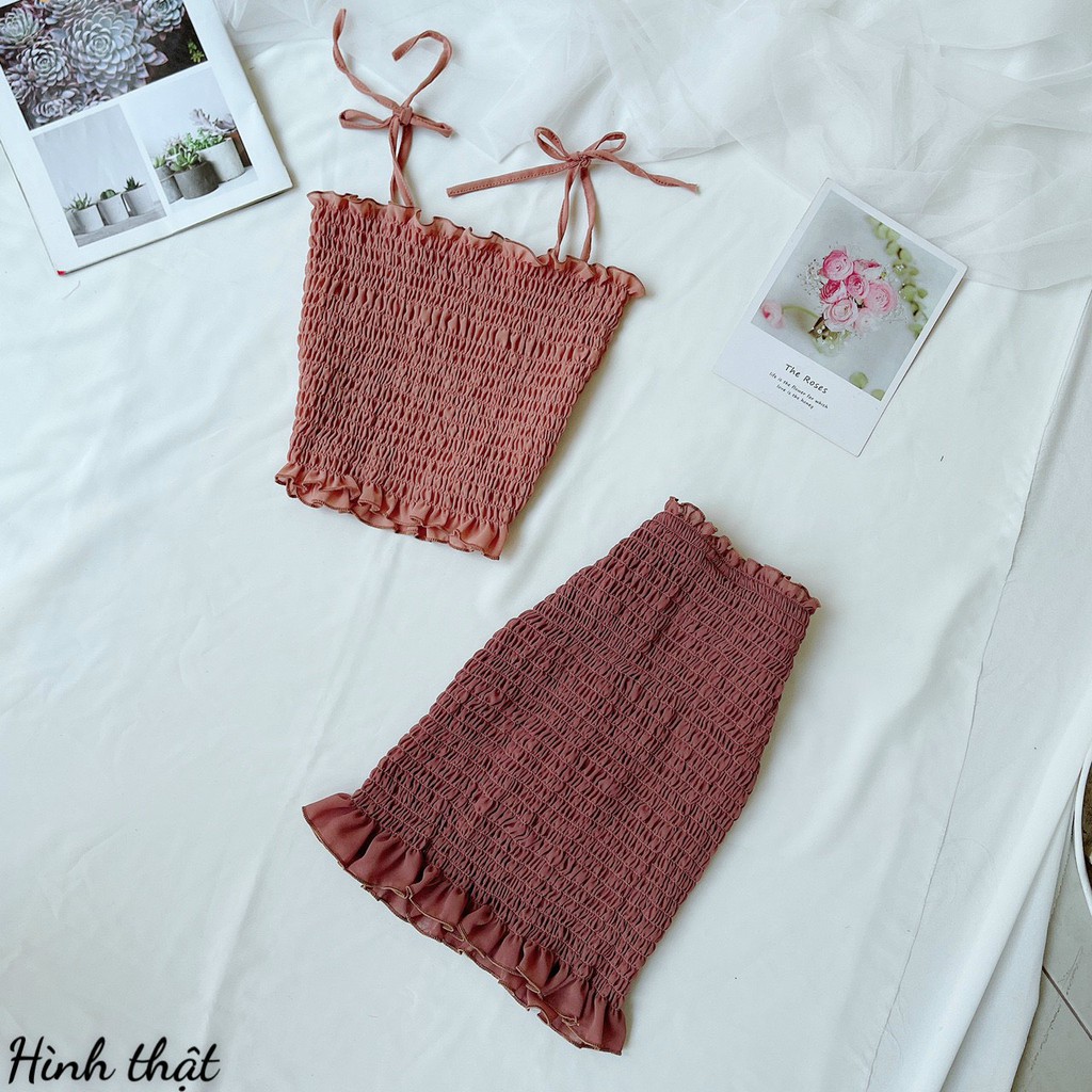 Sét bộ áo hai dây nhúm trơn phối chân váy nhúm body cực xinh , chất voan mềm mịn
