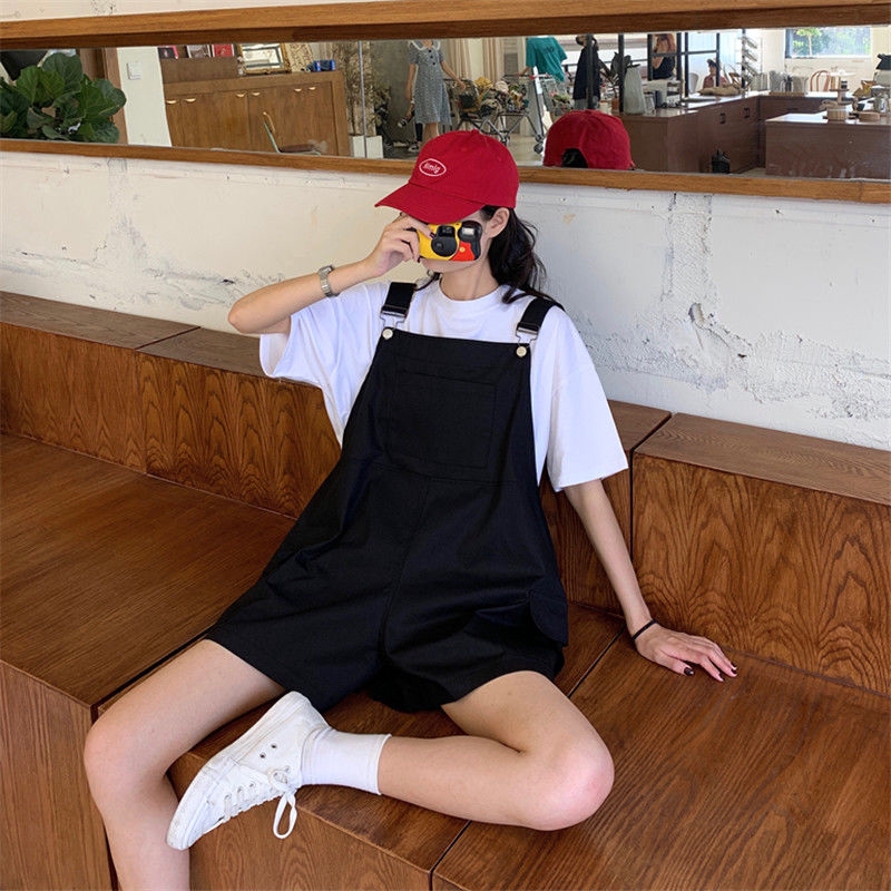 [Mã FAGREEN55 giảm tới 30K đơn 99K] Quần Yếm Jean Ngắn Ống Rộng Thời Trang Cá Tính 122706 | BigBuy360 - bigbuy360.vn