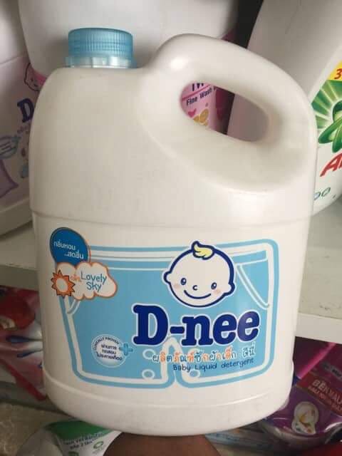 Nước giặt quần áo em bé D-Nee 3000ML