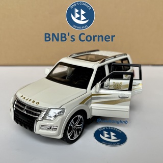 Mô hình xe 1:32 Mitsubishi Pajero