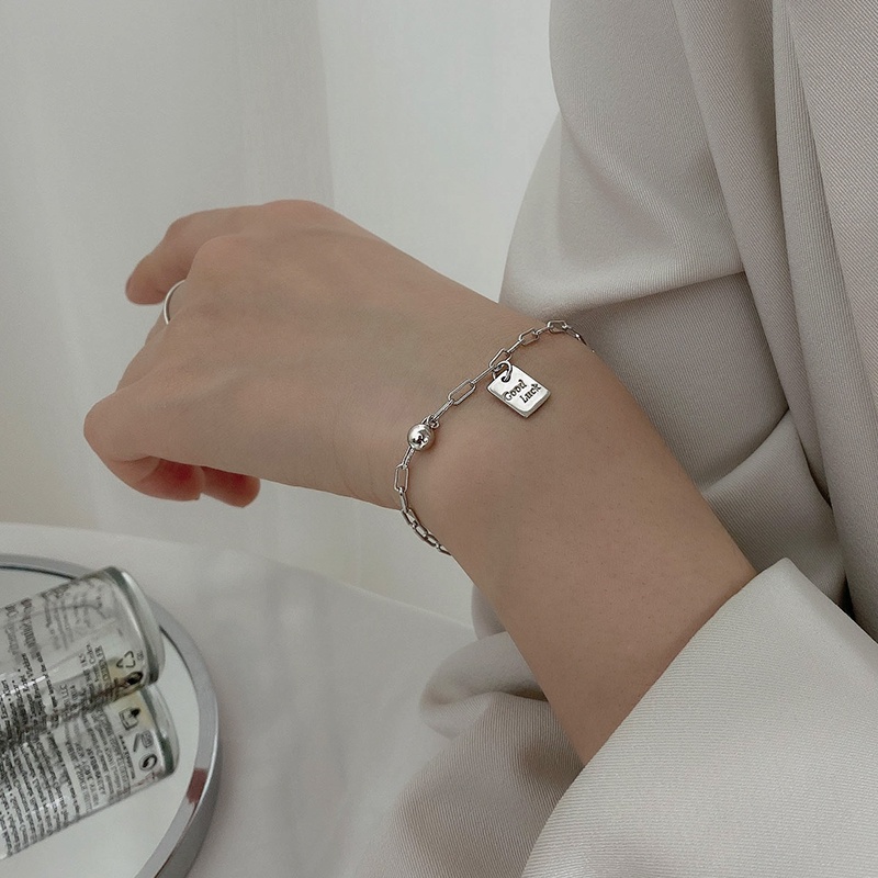 Vòng Đeo Tay May Mắn Hình Quả Cầu Nhỏ Thời Trang Dành Cho Nữ