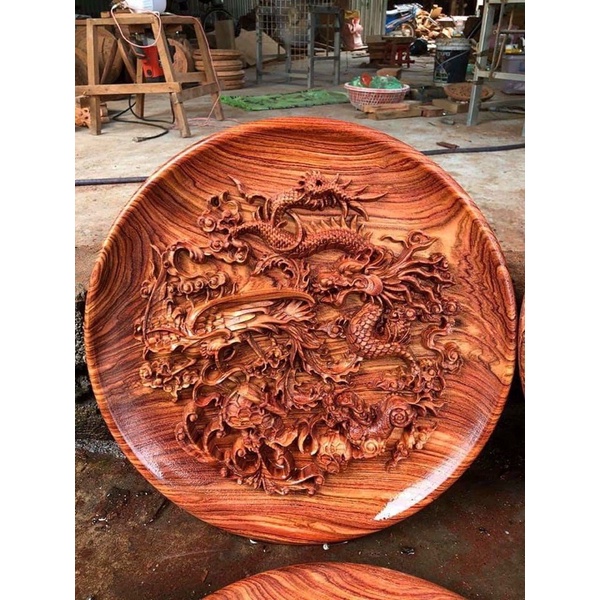 Đĩa phong thuỷ khắc chữ làm từ gỗ hương trang trí nội thất , công ty , cửa hàng . Tâm , Đức , Nhẫn , Hiếu , Cha mẹ