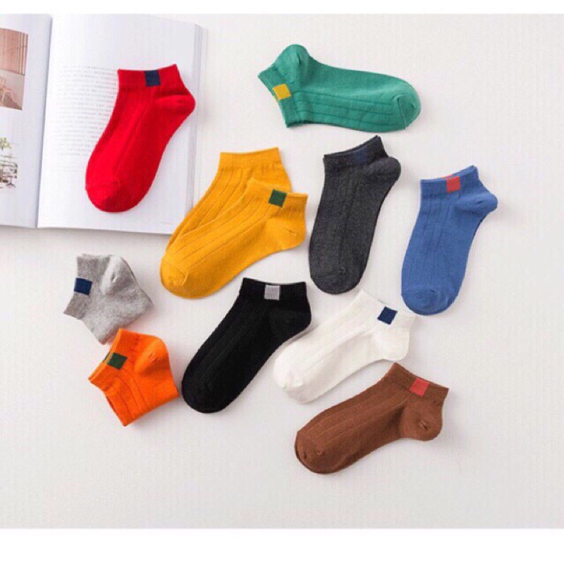 Tất vớ chấm vạch phong cách HQ