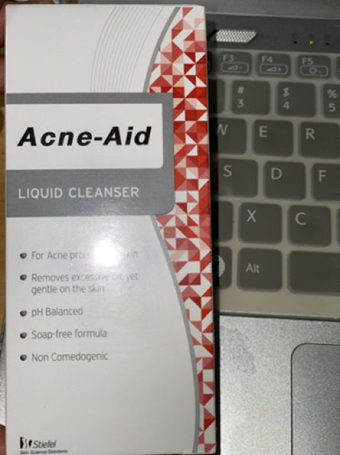 Sữa rửa mặt Acne-Aid Liquid Cleanser 100ml Stiefel