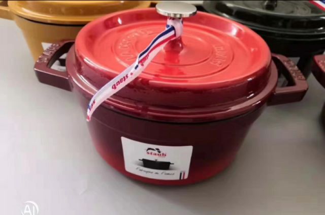 Nồi gang Staub Cocotte 20cm