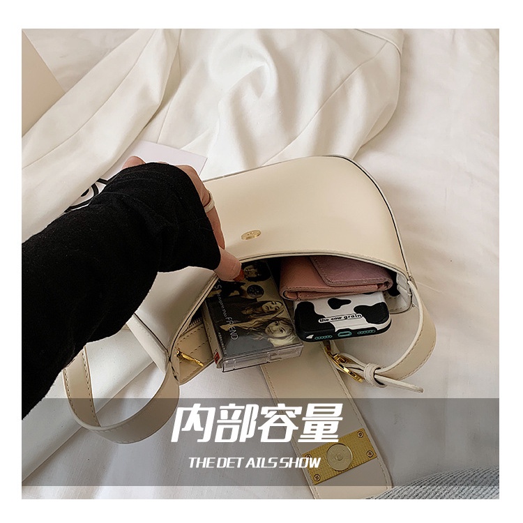 Túi đeo vai nữ da trơn khóa vuông thời trang BAG U DVX25