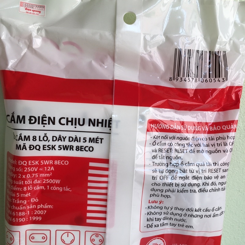 Ổ Cắm Điện Nối Dài Cao Cấp Điện Quang 8 lỗ, 4 lỗ đa năng, 4 lỗ 2 chấu, có công tắc tự ngắt, dây dài 2m, 5m, màu đỏ trắng