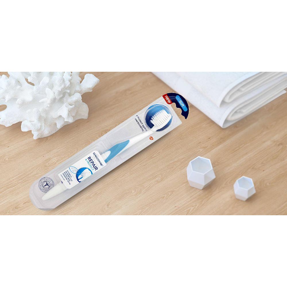 Bàn Chải Đánh Răng Dành Riêng Cho Răng Ê Buốt Sensodyne Repair &amp; Protect Extra Soft