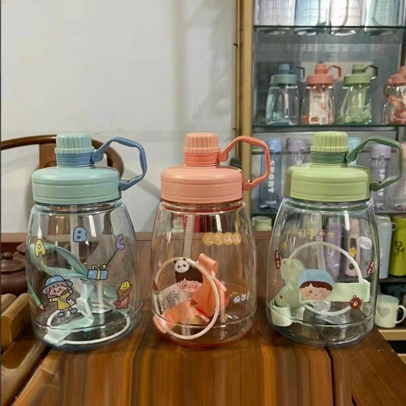 BÌNH NƯỚC THỂ THAO Có ỐNG HÚT SILICON và DÂY ĐEO CHÉO TIỆN LỢI,PHONG CÁCH dung tích 1300ml